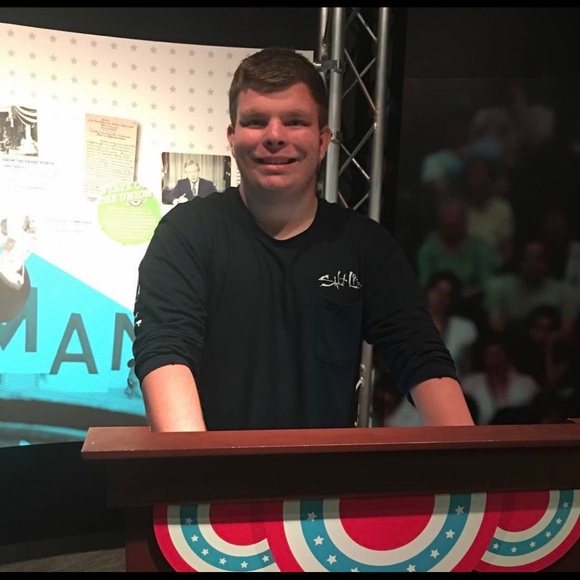 Meet your Posher, Kyle - Picture 1 of 1